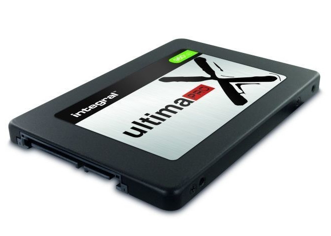 Накопители UltimaPro X выполнены в типоразмере 2,5 дюйма и оснащены интерфейсом SATA 6 Гбит/с