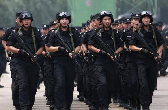 В Китае принят спорный антитеррористический закон