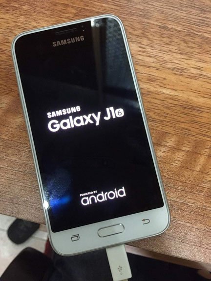 Samsung Galaxy J1 (SM-J120F)