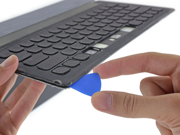 Чехол Apple Smart Keyboard заработал у iFixit ноль баллов