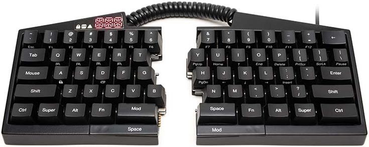 Клавиатура Ultimate Hacking Keyboard разделена на две части