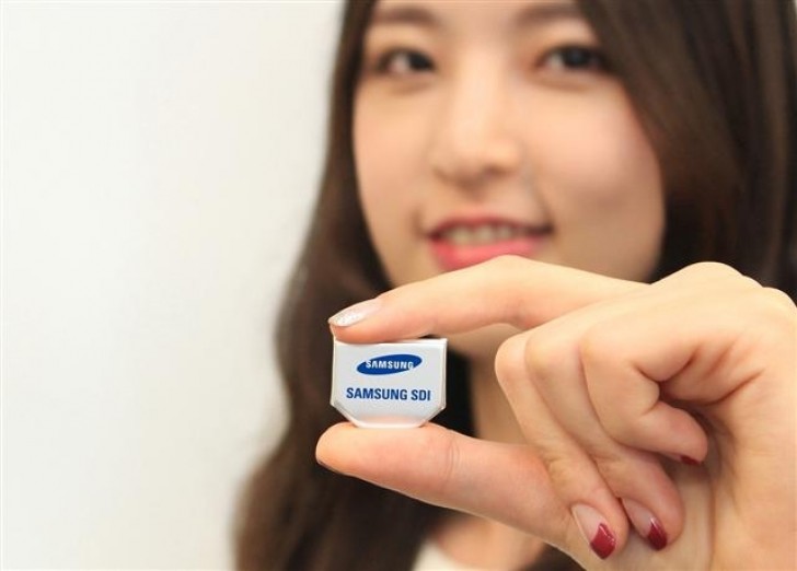 В Samsung Gear S2 установлен аккумулятор емкостью 250 мА∙ч