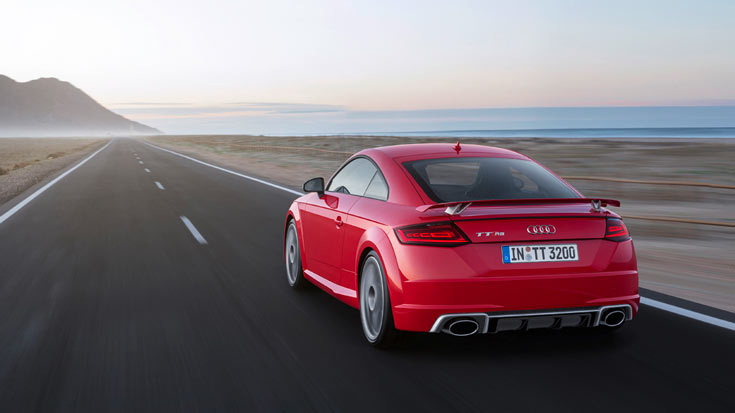 Цены на Audi TT RS Coupé начинаются с 66400 евро, на Audi TT RS Roadster — с 69200 евро