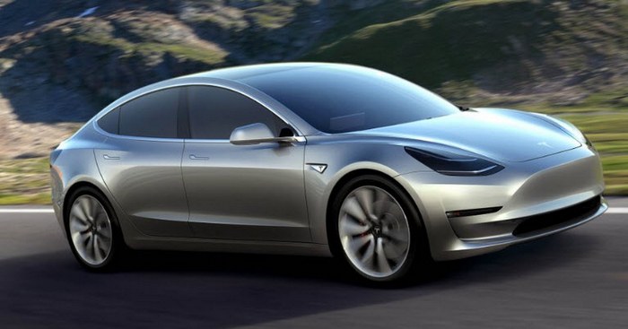 Почти 250 тыс. человек оформили предзаказ на Tesla Model 3, при этом компания за год собирает около 50 тыс. электромобилей