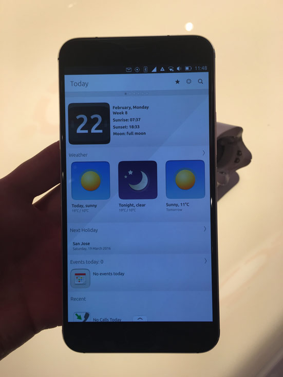 Смартфон Meizu Pro5 Ubuntu Edition имеет два слота для карточек SIM