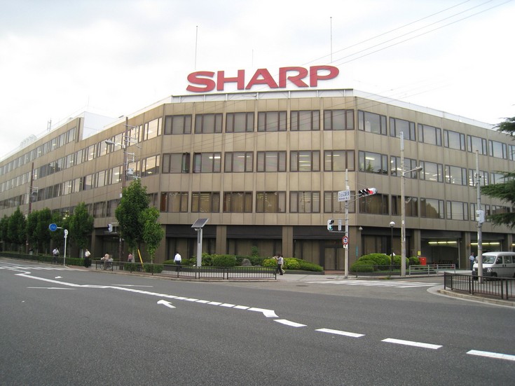 Sharp отчиталась за третий квартал 2015 года