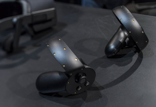 Контроллер Oculus Touch для шлема Oculus Rift отложили на вторую половину 2016