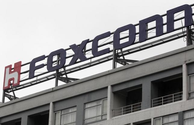 Китайские антимонопольщики одобрили сделку между Foxconn и Sharp, оцениваемую в 3,8 млрд долларов