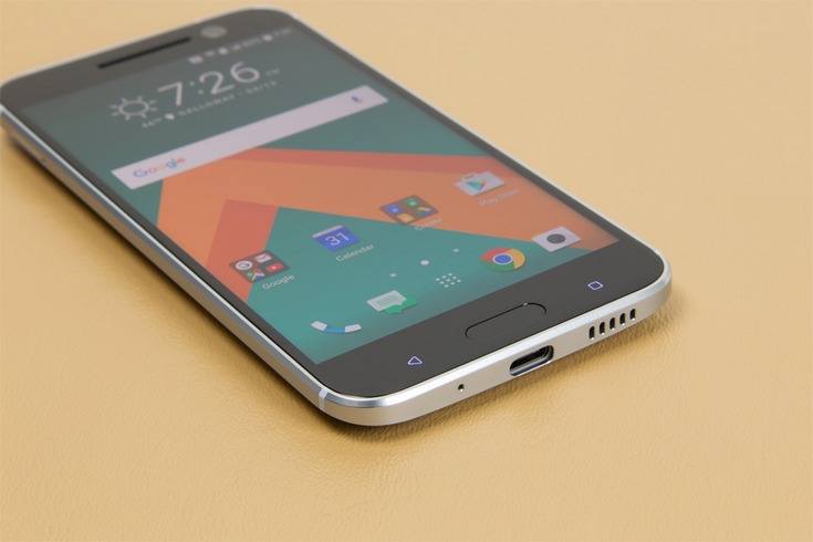 HTC обновит сразу два смартфона до Android 7.0