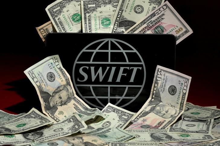 С использованием системы обмена сообщениями SWIFT ежедневно переводятся триллионы долларов