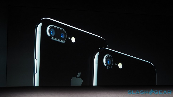 Apple iPhone 7 и iPhone 7 Plus показали на мероприятии Apple