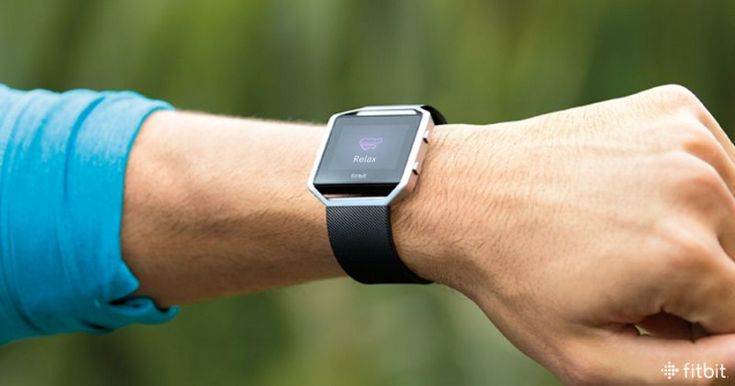 Умные часы Fitbit получат цветной экран и хорошую автономность 