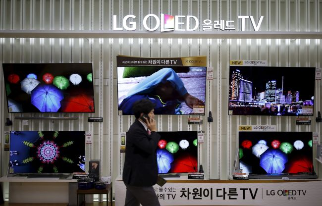 LG Display уверена, что панели OLED заменят привычные телевизоры, окна и зеркала