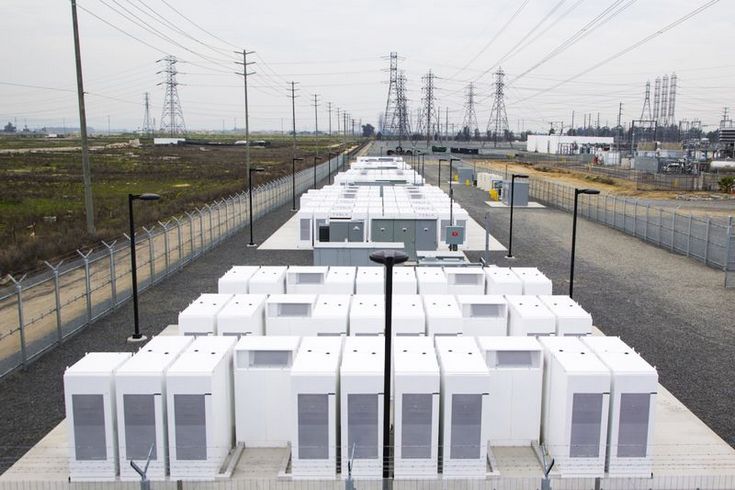 Tesla запустила крупнейшее в мире резервное хранилище энергии, использующее только литий-ионные аккумуляторные батареи