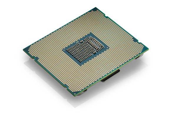 Intel �������� � ������� CPU Core i9 � ��� �����