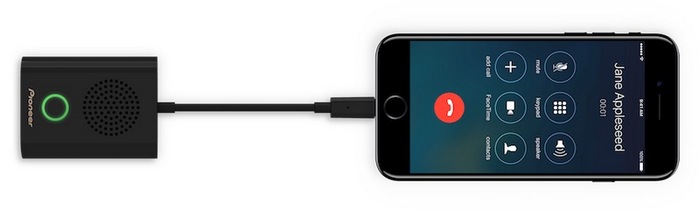 Pioneer выпустила первую в мире портативную колонку для iPhone, подключаемую через разъем Lightning
