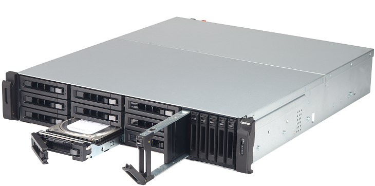 NAS Qnap TVS-1582TU также может быть сервером системы видеонаблюдения