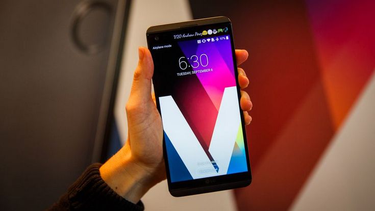 Смартфон LG V30 получит панель OLED