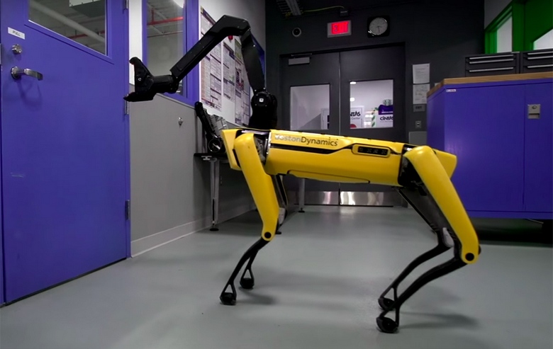 Роботы Boston Dynamics могут действовать сообща 