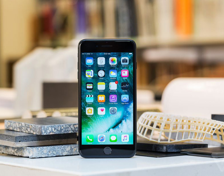 Apple обещает бесплатно чинить смартфоны iPhone 7, которые не хотят подключаться к сети