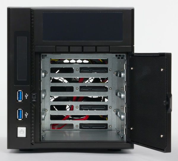 Внешний вид Thecus W4000+