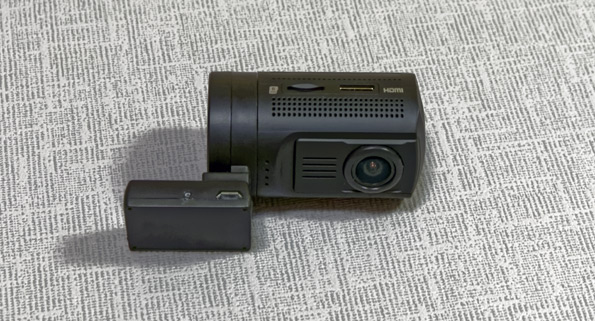 Автомобильный видеорегистратор mini0806