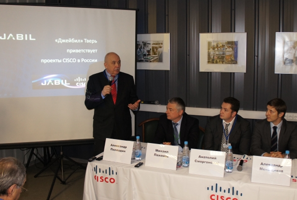 пресс-конференция на открытии производства STB Cisco