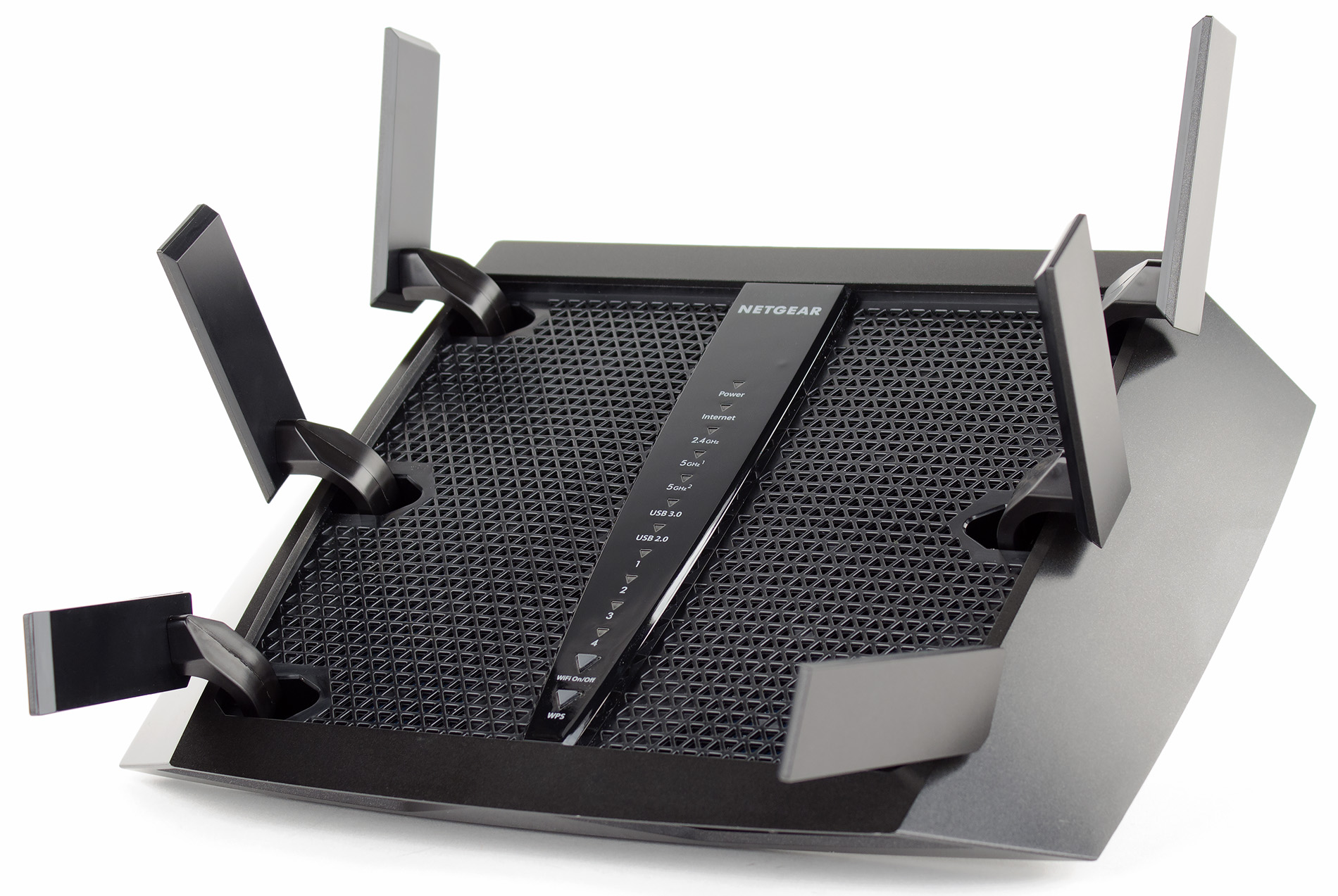 Первое знакомство с беспроводным роутером Netgear Nighthawk X6 (R8000)