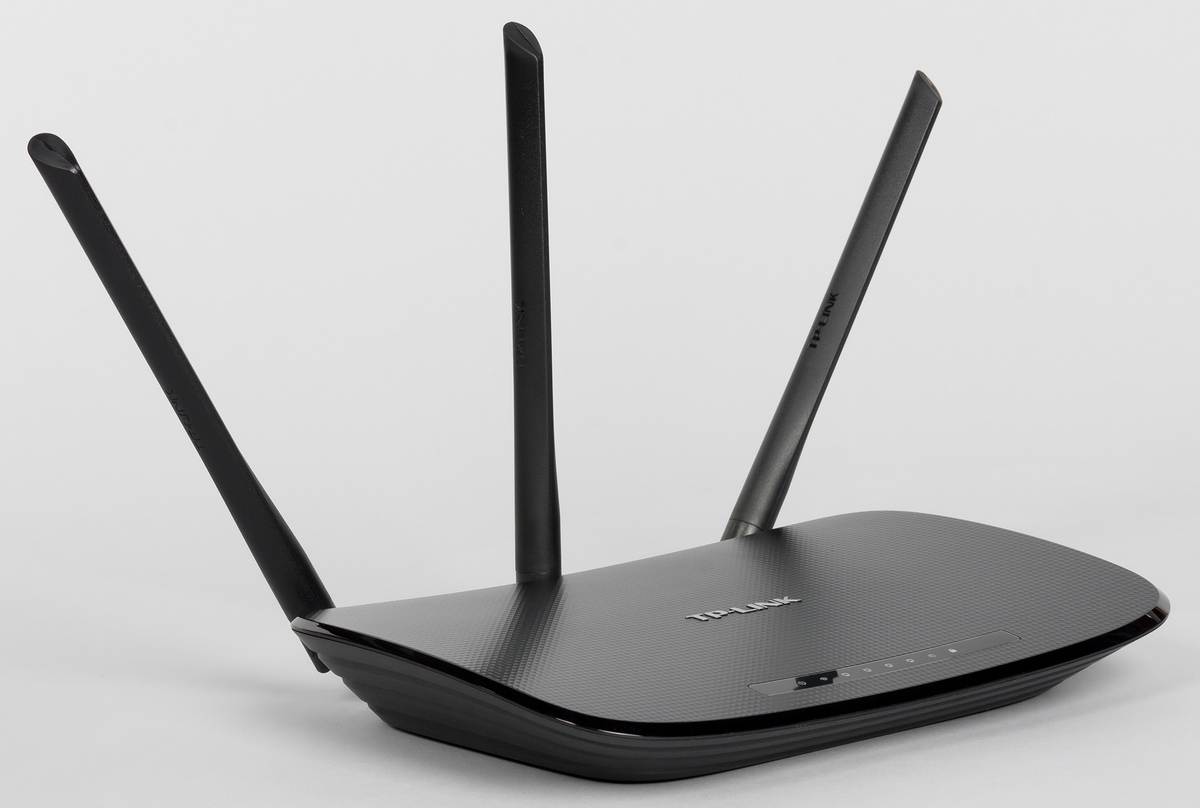 Куплю wifi роутер tp link. Wi-Fi роутер TP-link TL-wr940n. Роутер TP link 940n. Роутер TP-link TL-wr940n 450m. ТП линк TL wr940n.