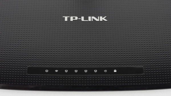 Внешний вид TP-Link TL-WR940N 450M