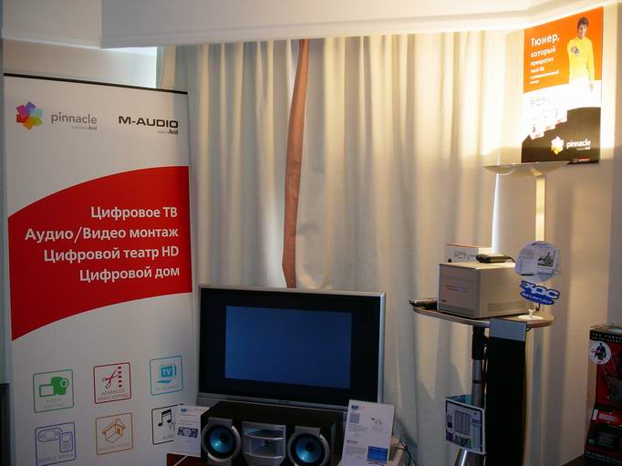 режиссер видеомонтажа. видеомонтажер davinci resolve. установка эфирного цифрового телевидения. Blackmagic design davinci resolve studio. цифровая установка.