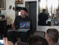 Mooly Eden shows Notebook with touchscreen