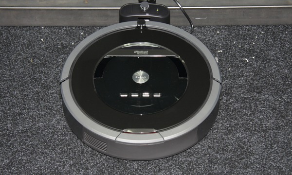 Робот-пылесос iRobot Roomba 880, тест уборки
