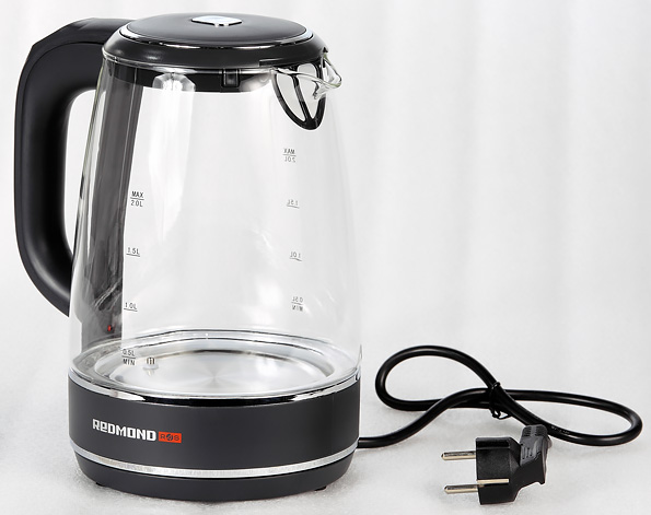 Электрический чайник Redmond RK-G200S с подсветкой и управлением по Bluetooth