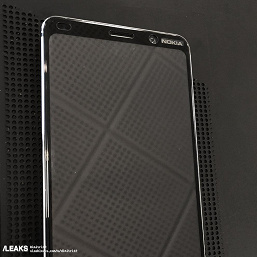 nokia-9-live-pictures-shows-the-top-fron