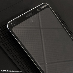 nokia-9-live-pictures-shows-the-top-fron