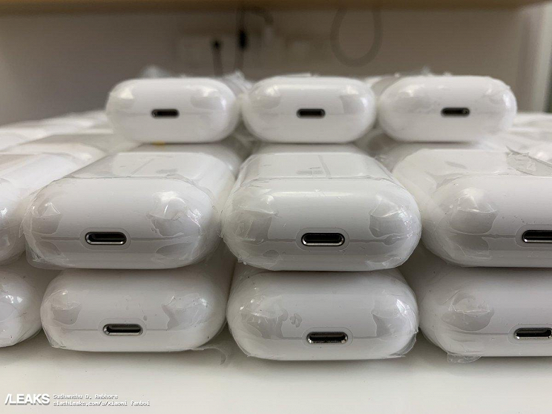 apples-airpod-2-package-leaked_large.png