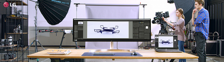 LG UltraWide_Lifestyle_2_large.jpg
