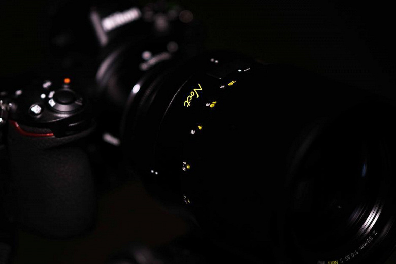 Nikon-Noct-Nikkor-Z-58mm-f_0.95-lens5_la