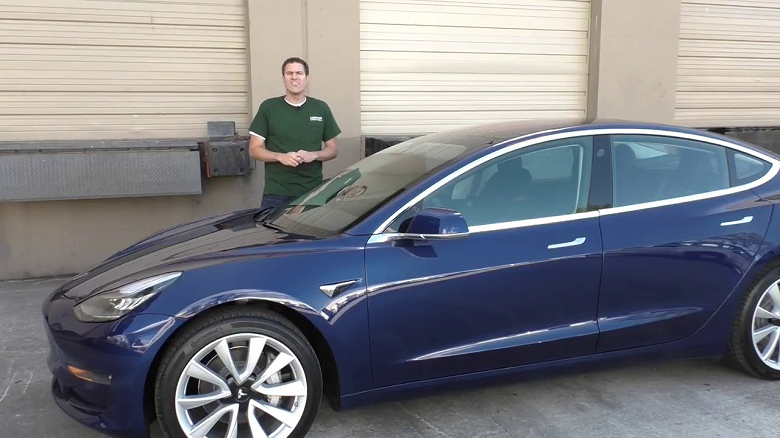 Производство электромобилей Tesla Model 3 будет вестись в круглосуточном режиме до конца июня
