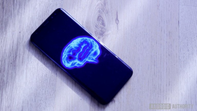 machine-learning-phone-with-brain-768x43