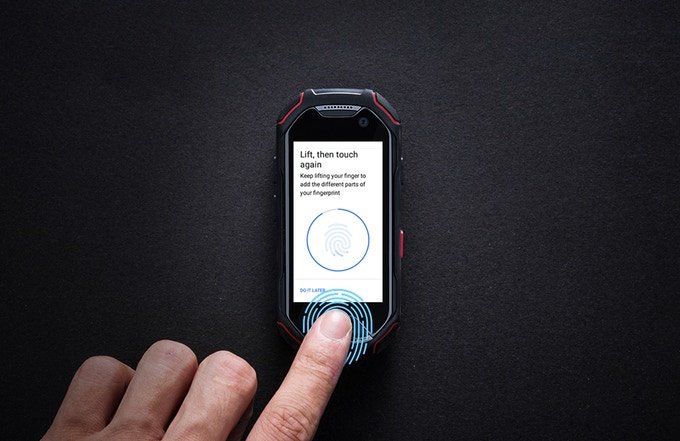 Unihertz Atom — самый маленький в мире защищённый смартфон с 4G, который уже собрал на Kickstarter почти 1 млн долларов