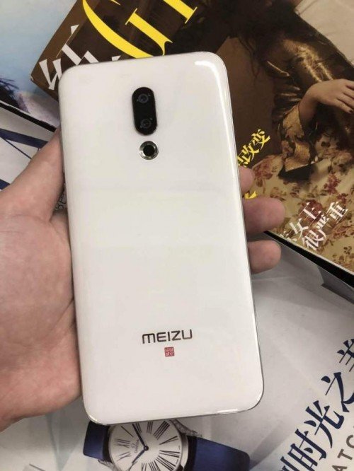 «Живое» фото смартфона Meizu 16 Plus позволяет убедиться в том, как будет выглядеть флагман компаии