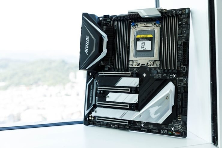 Некоторые системные платы с чипсетом AMD X399 уже получили обновления для поддержки Ryzen Threadripper второго поколения
