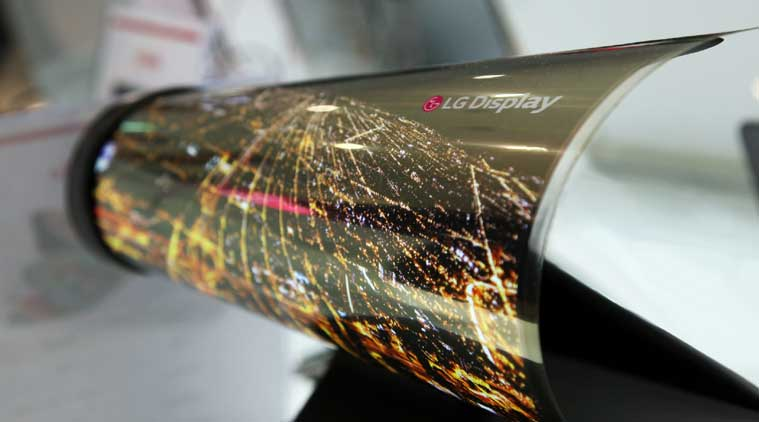 LG-flexible-newspaper-OLED-display.png