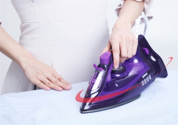 xiaomi-cordless-iron.jpg