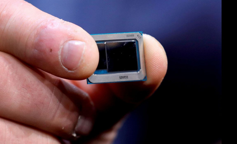 Intel признает, что отстает от конкурентов на четыре года