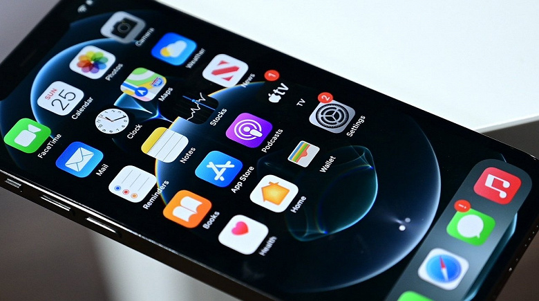 «Очень плохая идея»: Apple может начать проверять фотографии на iPhone пользователей