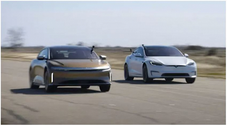 Видео дня: Tesla Model S Plaid против Lucid Air в скоростных заездах