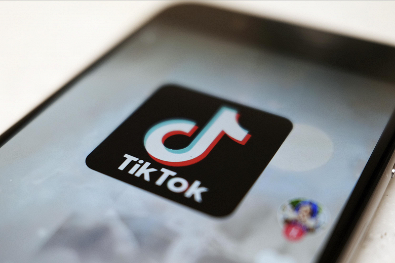 Сотрудникам российского офиса TikTok предложили за свой счёт переехать в другие страны